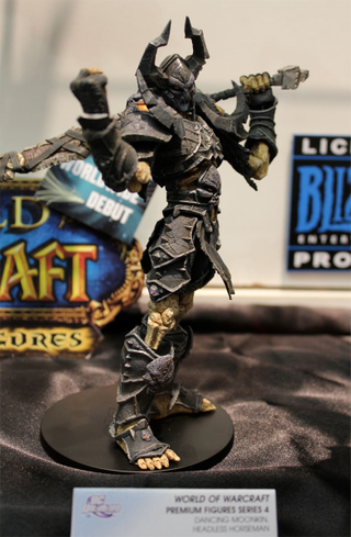 Illustration for article titled A Closer Look At DC's StarCraft II & World of WarCraft Toys